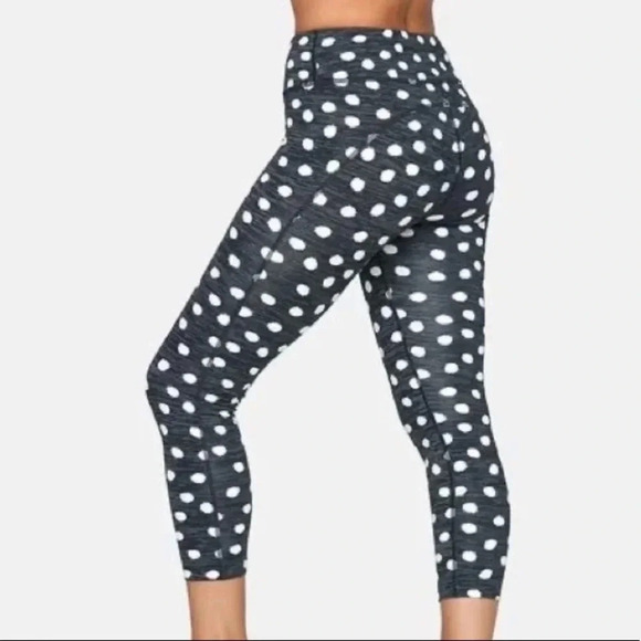 Outdoor Voices Polka Dot Leggings - Picture 2 of 13